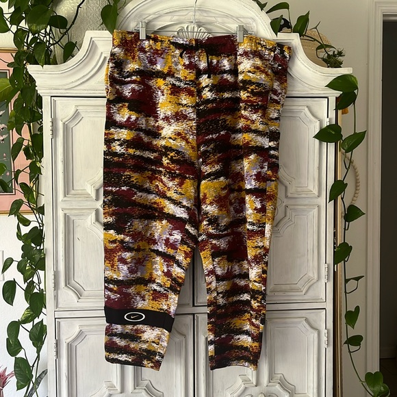 Women’s Nike Team Sport Tapered Leg Multicolored Sweat Jogger 2X Fleece Lining - Picture 2 of 9